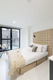Studio to rent, Commercial Road