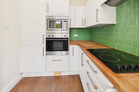 2 bedroom flat for sale, School Hill, Lamberhurst, TN3