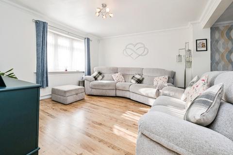 3 bedroom semi-detached house for sale, Cherwell Grove, South Ockendon, Essex, RM15