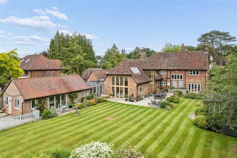 5 bedroom detached house for sale, Hervines Road, Amersham, Buckinghamshire, HP6