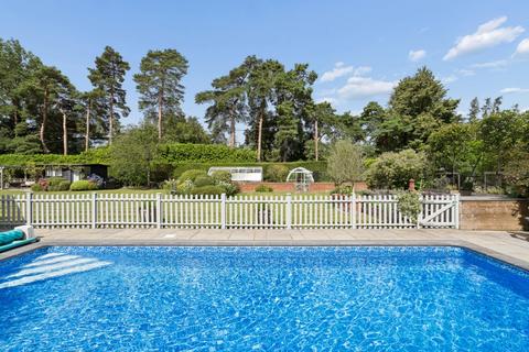 5 bedroom detached house for sale, Hervines Road, Amersham, Buckinghamshire, HP6