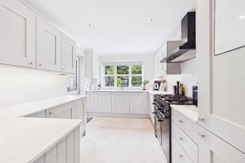 3 bedroom detached house for sale, Wisley Gardens, Farnborough, Hampshire, GU14