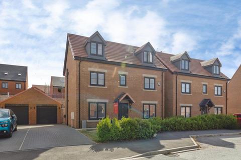 4 bedroom detached house for sale, Horsely Way, Eaglescliffe, Stockton-on-Tees, TS16