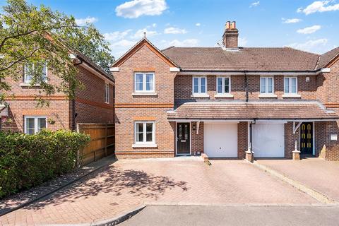 Hurley Close, Banstead