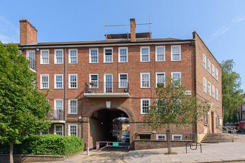 1 bedroom flat for sale, Dennington Park Road, West Hampstead, London, NW6