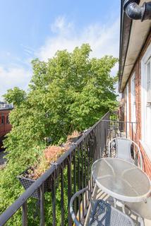1 bedroom flat for sale, Dennington Park Road, West Hampstead, London, NW6