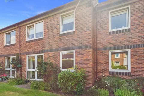 2 bedroom flat for sale, Tudor Court,Midland Drive, Sutton Coldfield, B72