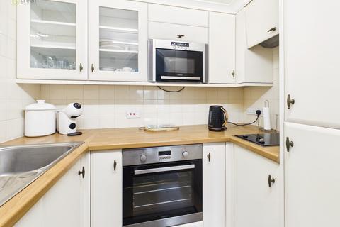 2 bedroom flat for sale, Tudor Court,Midland Drive, Sutton Coldfield, B72