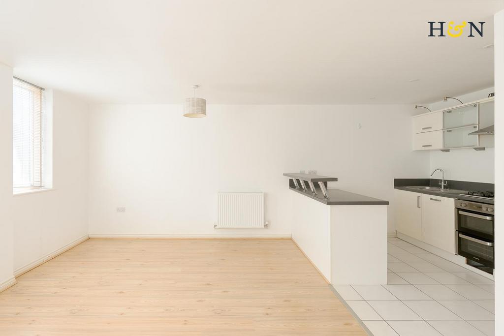 Apartment in Brighton - View 5