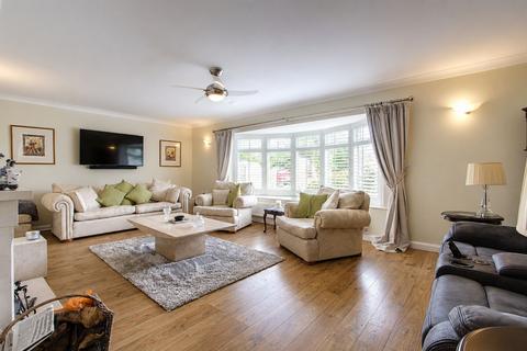 4 bedroom detached bungalow for sale, Back Road, Gorefield, PE13