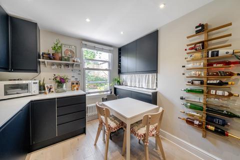 2 bedroom flat for sale, Solon Road, Brixton, London, SW2
