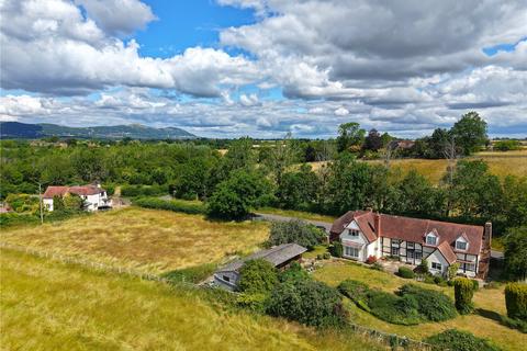 undefined, Welland Stone, Upton-upon-Severn, Worcester, Worcestershire, WR8