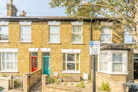 Bostonthorpe Road, London W7