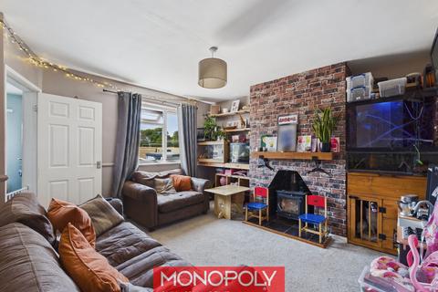 2 bedroom end of terrace house for sale, Lloyd Avenue, Denbigh LL16