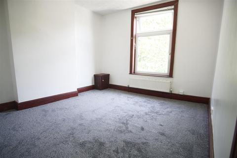 2 bedroom flat to rent, 2-Bed Flat To Let on Burleigh Road, Preston