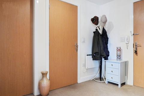 2 bedroom flat for sale, Shot Tower Close, Chester, CH1