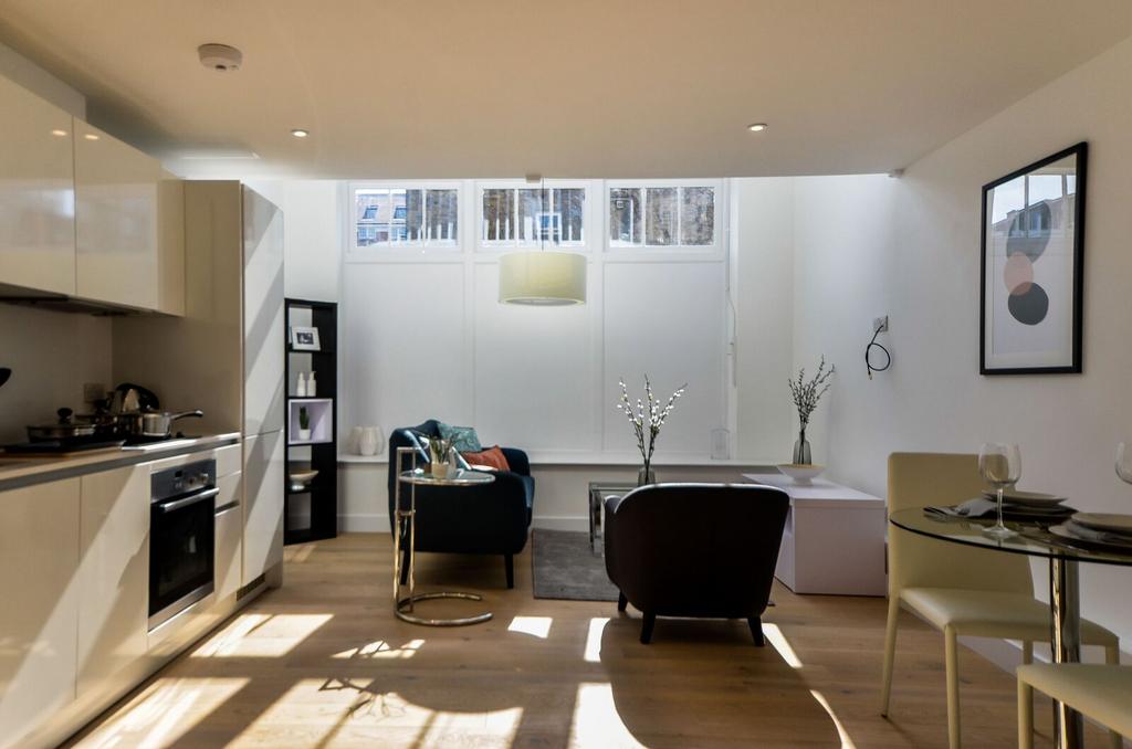 Apartment in London - More