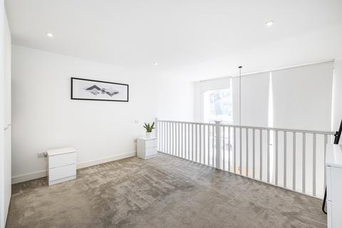 1 bedroom maisonette to rent, Clyde Square, E14