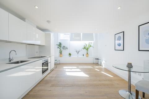 1 bedroom maisonette to rent, Clyde Square, E14