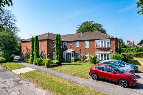 2 bedroom apartment for sale, Fulshaw Park, Wilmslow, Cheshire, SK9