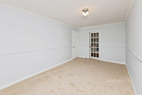 undefined, Lynden Mews, Dale Road, Reading, RG2