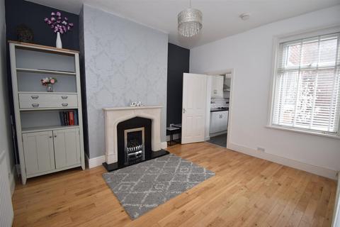 2 bedroom flat for sale, Collingwood Street, South Shields