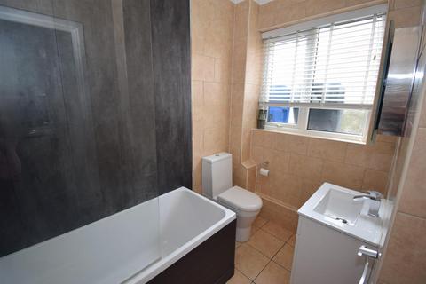 2 bedroom flat for sale, Collingwood Street, South Shields
