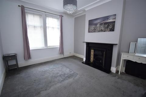 2 bedroom flat for sale, Collingwood Street, South Shields