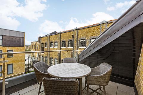 2 bedroom penthouse to rent, Palace Wharf Apartments, Rainville Road, London, W6