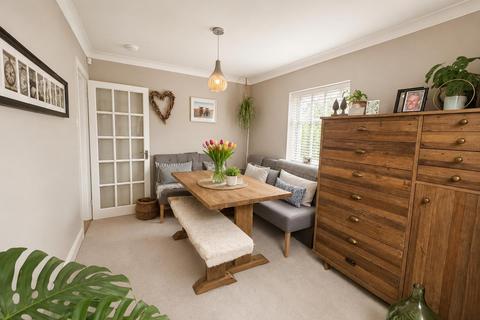 3 bedroom house to rent, The Oval, Otley, West Yorkshire, UK, LS21