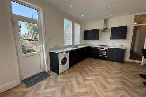 3 bedroom house to rent, Carlton Road, Derby, DE23
