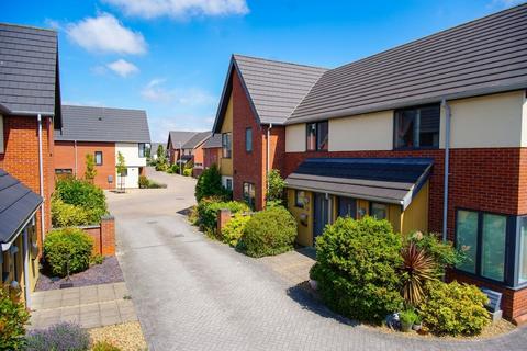 2 bedroom terraced house for sale, Goodson Road, Sprowston, Norwich