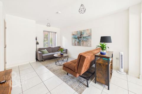 2 bedroom terraced house for sale, Goodson Road, Sprowston, Norwich