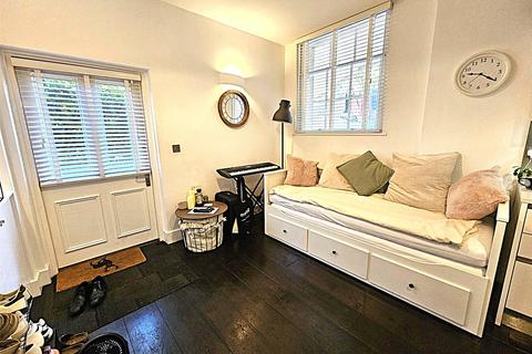 undefined, Kings Road, Reading, RG1