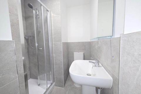 6 bedroom end of terrace house to rent, Leopold Street, Oxford