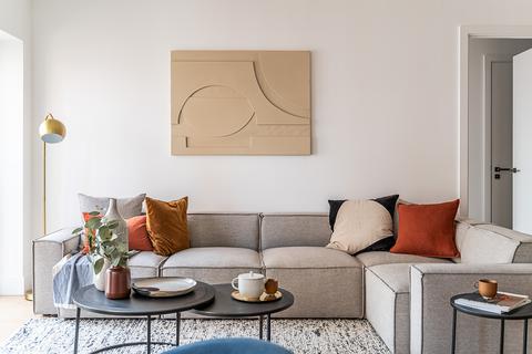 3 bedroom flat for sale, Keybridge, Exchange Gardens, London, SW8