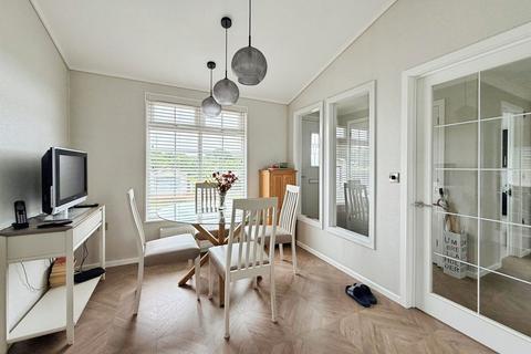 2 bedroom park home for sale, West Common, Southampton SO45