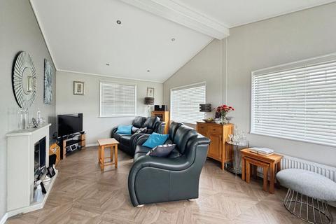 2 bedroom park home for sale, West Common, Southampton SO45
