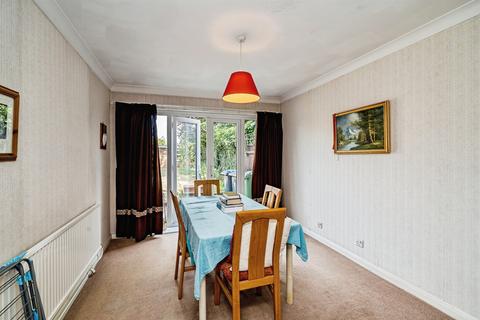 3 bedroom semi-detached house for sale, Fern Drive, Taplow, Maidenhead