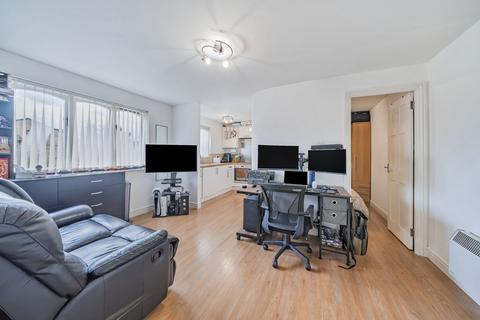 1 bedroom flat to rent, Glenville Grove, London, SE8