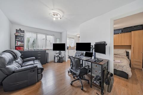 1 bedroom flat to rent, Glenville Grove, London, SE8