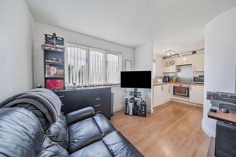 1 bedroom flat to rent, Glenville Grove, London, SE8