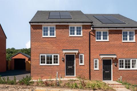 3 bedroom semi-detached house to rent, Taylor Way, NG4