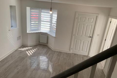 3 bedroom semi-detached house to rent, Nether View, Bolsover, CHESTERFIELD