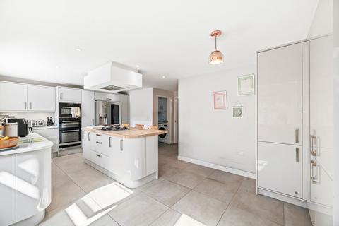 6 bedroom detached house for sale, Olympia Place, Great Sankey, WA5