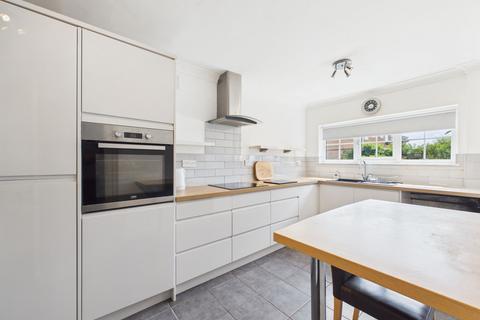 2 bedroom detached bungalow for sale, Kingsbridge Avenue, Mapperley, Nottingham