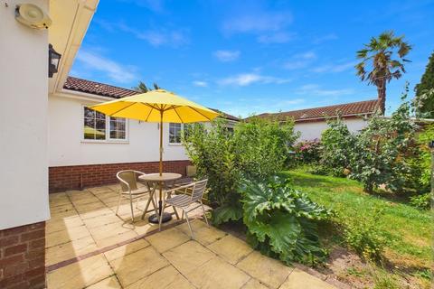2 bedroom detached bungalow for sale, Kingsbridge Avenue, Mapperley, Nottingham