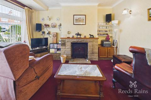 2 bedroom semi-detached house for sale, Arlington Crescent, West Yorkshire HX2