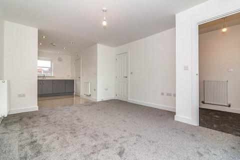 2 bedroom semi-detached house to rent, Bourdon Street, Greater Manchester M40