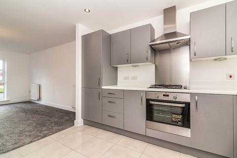 2 bedroom semi-detached house to rent, Bourdon Street, Greater Manchester M40
